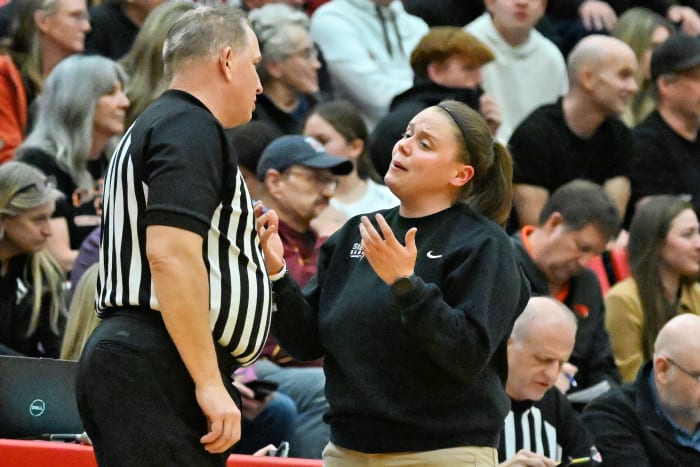a Silverton Crater 5A Oregon girls basketball final 2024 Leon Neuschwander 20
